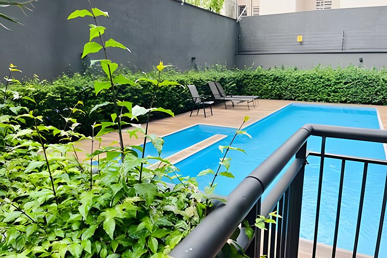 Grafite na Liberdade com Piscina e Wi-fi 300 mb