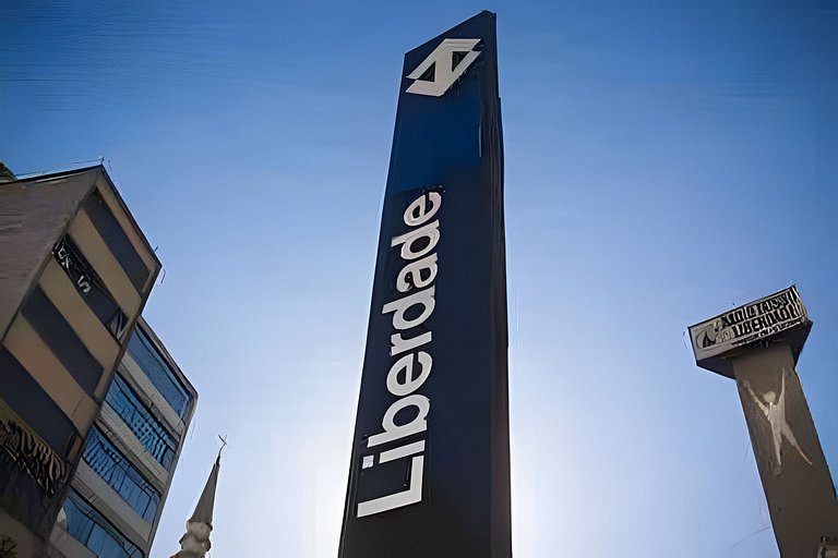 Grafite na Liberdade com Piscina e Wi-fi 300 mb