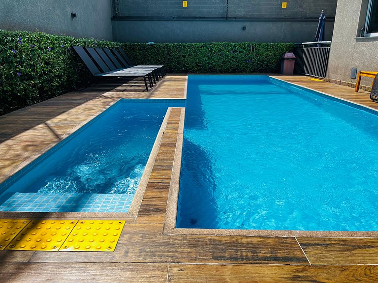 Grafite na Liberdade com Piscina e Wi-fi 300 mb