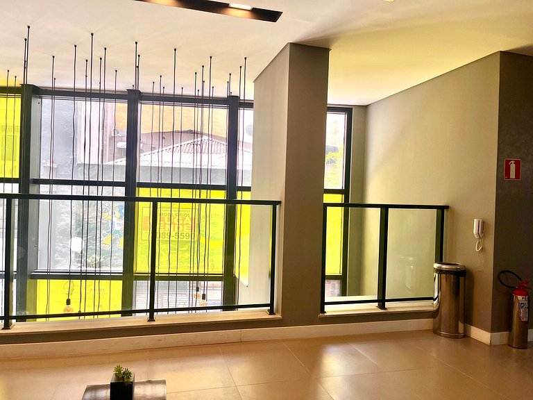 Moderno - Ar Condicionado, Estacionamento e Piscina