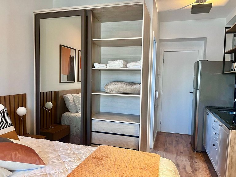 V. Madalena - Garagem, Cama Queen, A/C e Piscina - 15 min da