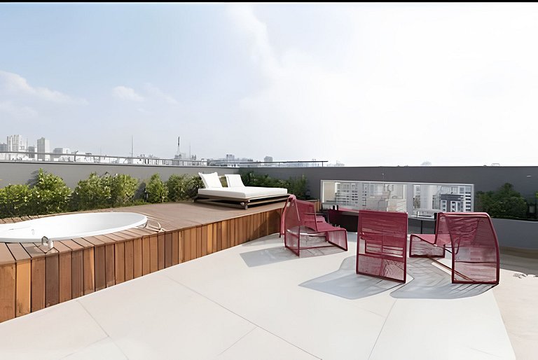Refúgio Privado Liberdade: A/C + Rooftop ao lado do metro