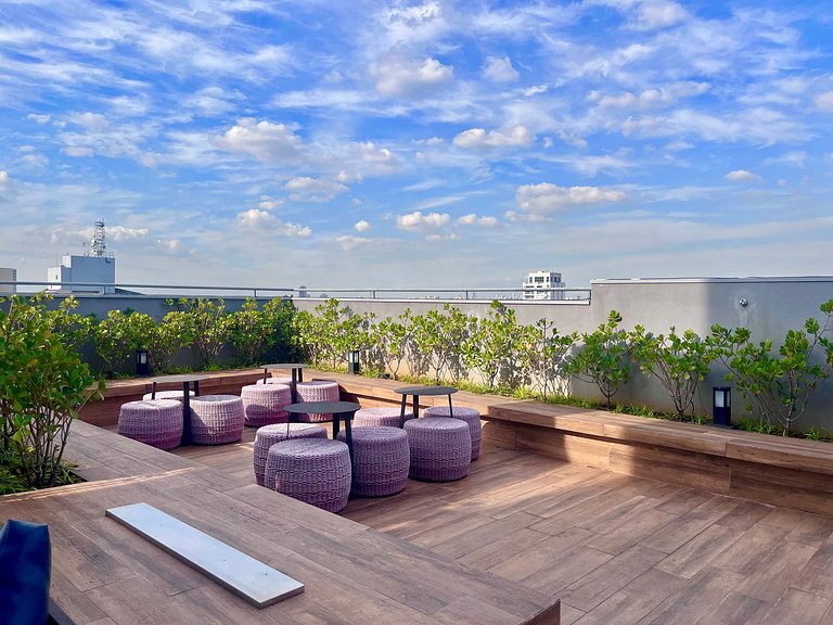 Refúgio Privado Liberdade: A/C + Rooftop ao lado do metro