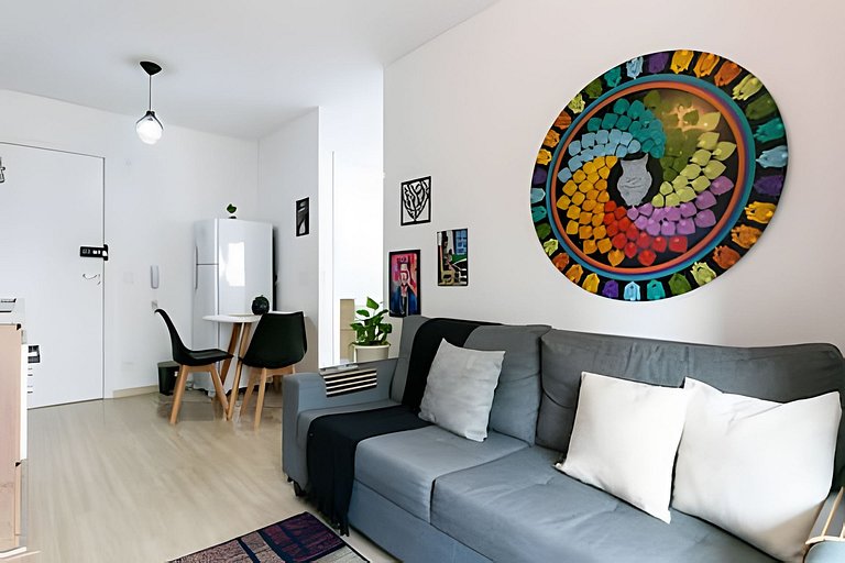 Rooftop + A/C: com Quarto Privativo na Liberdade