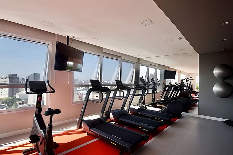 Rooftop + A/C: com Quarto Privativo na Liberdade