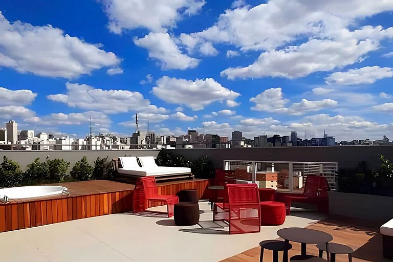 Rooftop + A/C: com Quarto Privativo na Liberdade