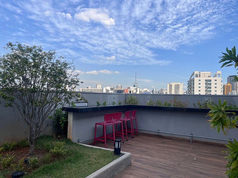 Apto Liberdade | Acomoda 4 | 260m Metrô + AC