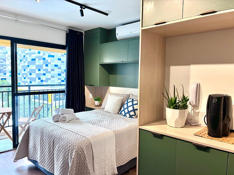 10 min da Av Paulista - AC, Rooftop e Academia