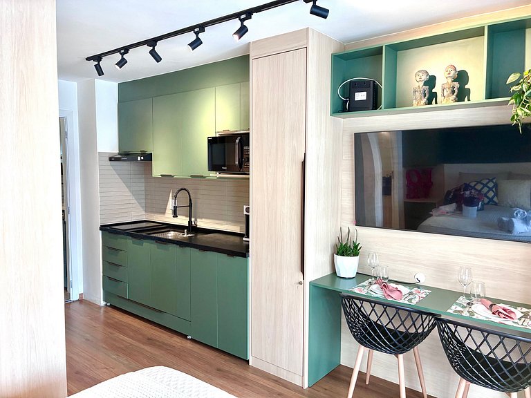 10 min da Av Paulista - AC, Rooftop e Academia