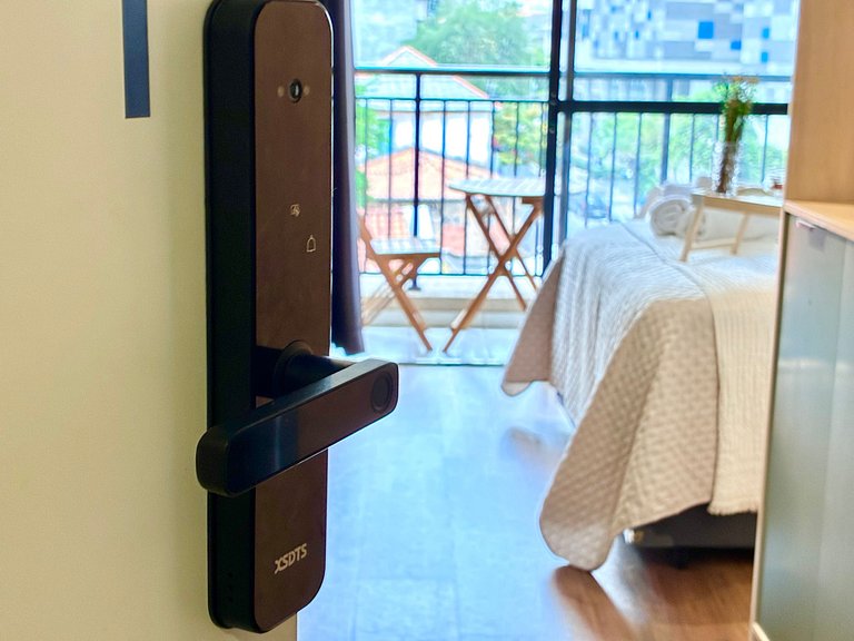 10 min da Av Paulista - AC, Rooftop e Academia