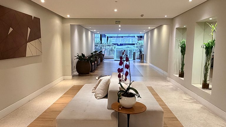 Perfeita localização - Garagem, Piscina e Academia