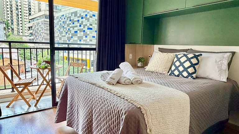 10 min da Av Paulista - AC, Rooftop e Academia