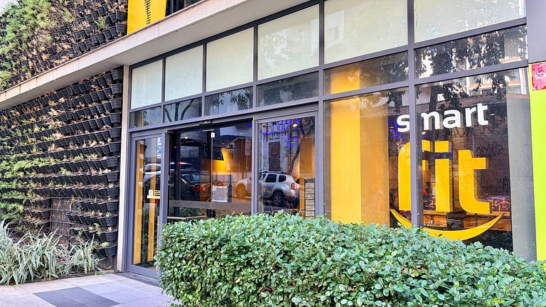 Shopping Frei Caneca|10min Paulista + Rooftop + Ar