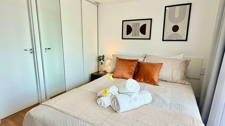 Studio Boho Liberdade| Acomoda 4 | 260m Metrô + AC