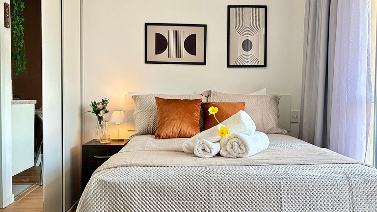 Studio Boho Liberdade| Acomoda 4 | 260m Metrô + AC