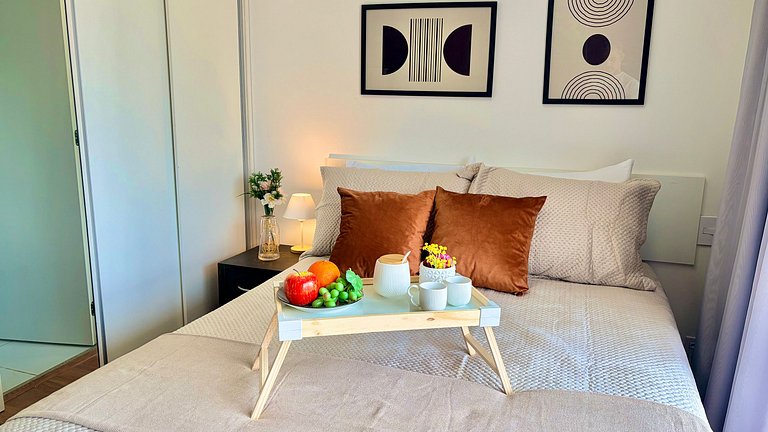 Studio Boho Liberdade| Acomoda 4 | 260m Metrô + AC