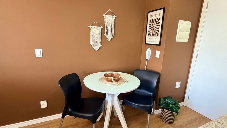 Studio Boho Liberdade| Acomoda 4 | 260m Metrô + AC