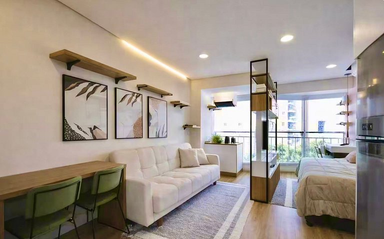 Coração da Liberdade | Acomoda 4 | Ar + Rooftop + Gym