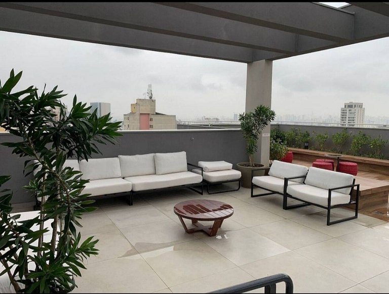 Coração da Liberdade | Acomoda 4 | Ar + Rooftop + Gym