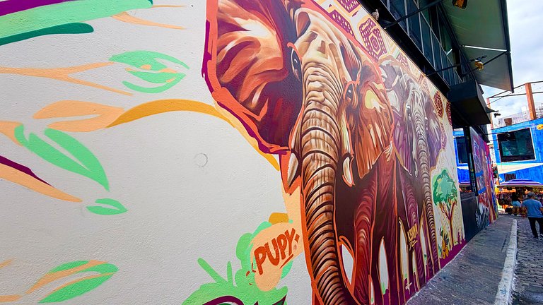 Comodidade na V Madalena - Ar e Rooftop