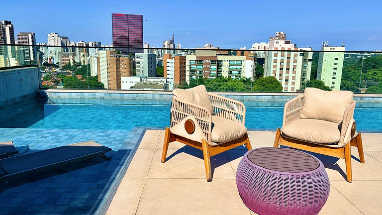 Comodidade na V Madalena - Ar e Rooftop