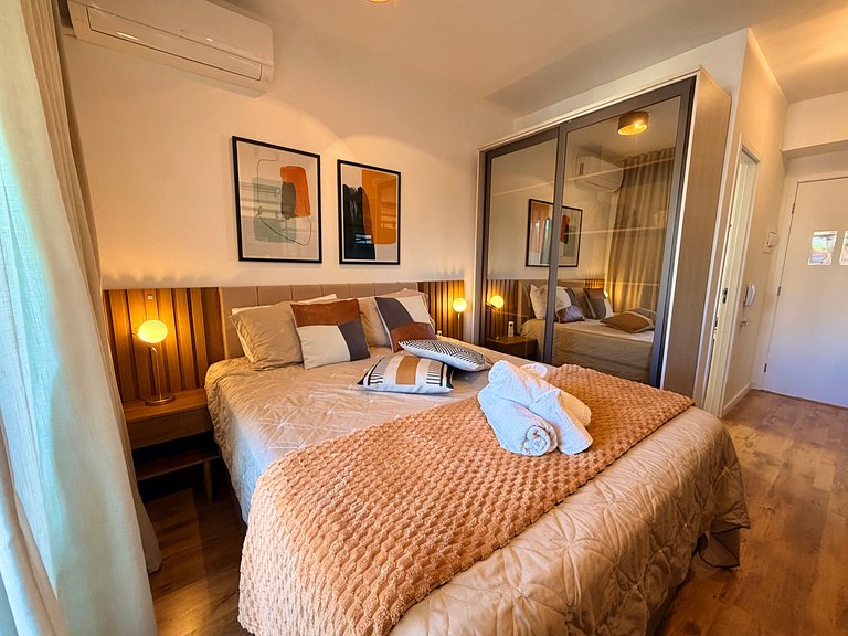 V Madalena - Garagem + Piscina + Cama Queen + Ar