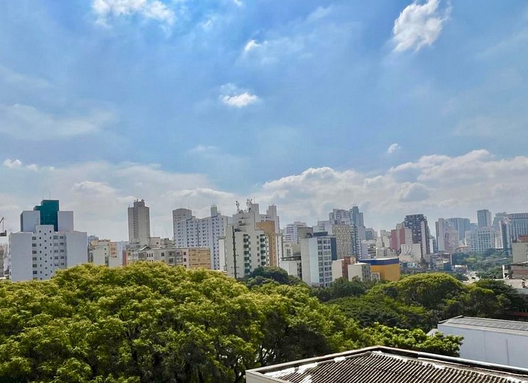 Liberdade | 200m do Metrô + Ar + Rooftop + Gym